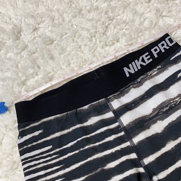 Nike Capri Tie Dye leggings Stripes F6 - Picture 7 of 10